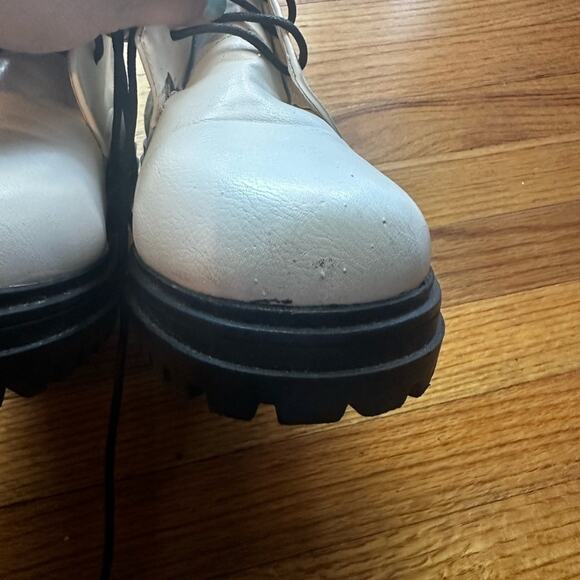 Weeboo White Combat Boots Size 10 – Minimal Wear, Bold Street Style - Picture 5 of 10